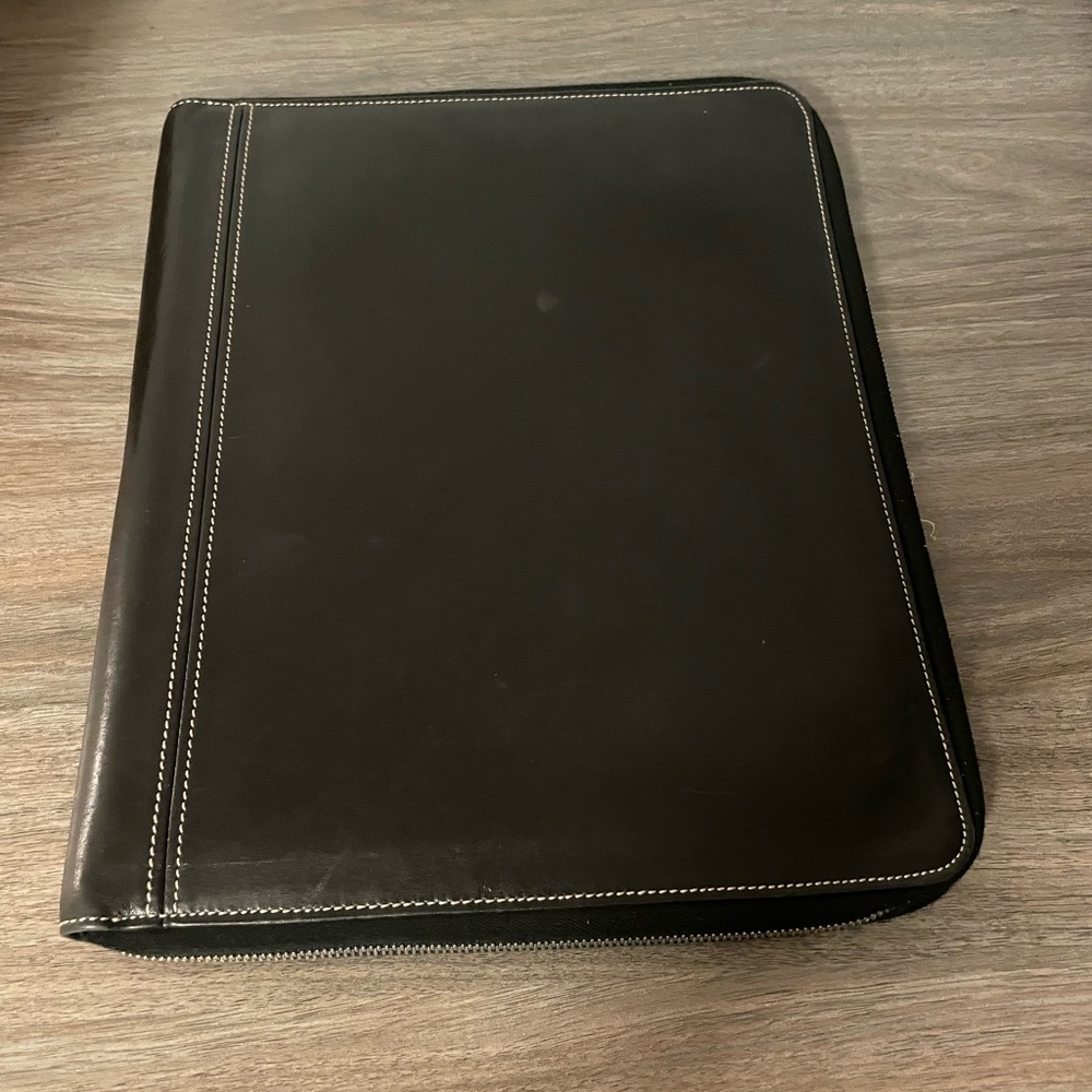 Coach leather portfolio - black